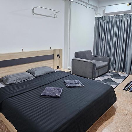 Urban Jungle Hostel Μπανγκόκ Εξωτερικό φωτογραφία